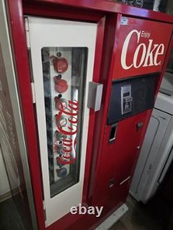 Coca-Cola Cavalier USS-8-64 Vintage Red Coke Machine, Working, Cold