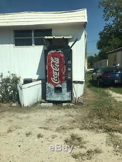 Coca Cola Coke Machine