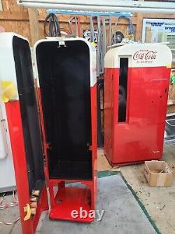 Coca Cola Coke Machine VENDO 44 PROFESSIONAL Restoration BEST IN USA! Vmc 81 39