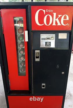 Coca Cola Coke Vending Machine Cavalier Vintage Model 1USS-64101 WORKS GREAT