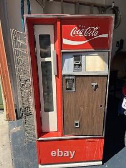 Coca Cola Coke Vintage Vending Machine 1970's-1980's