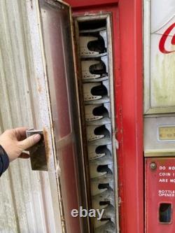 Coca Cola Machine Cavalier CS-96 unrestored non-working
