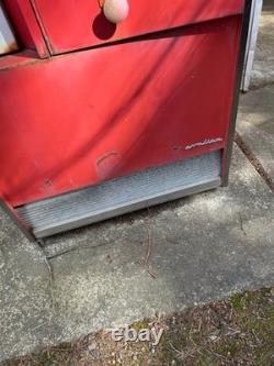 Coca Cola Machine Cavalier CS-96 unrestored non-working