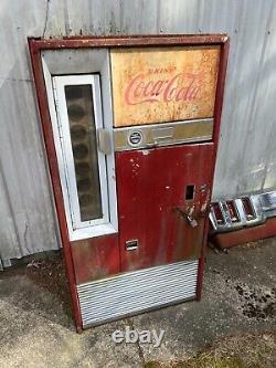 Coca-Cola Machine-Cooler (NOT WORKING) SEE VIDEO