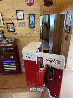 Coca Cola Machine (Restored) 1955 Vendo V56