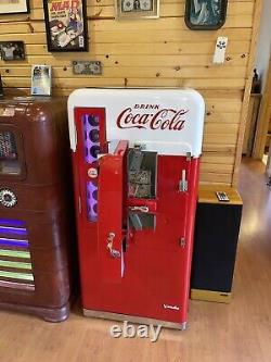 Coca Cola Machine (Restored) 1955 Vendo V56