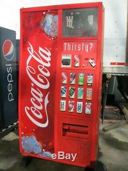 Coca-Cola Royal 660 Bottles & Cans Soda Vending Machine