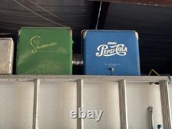 Coca Cola Soda Cavalier Coolers Vending Machine Antique Catalog, Chattanooga Coca Cola Soda Cavalier Coolers Vending Machine Antique Catalog, Chattanooga