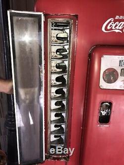 Coca Cola Soda Machine Cavalier Model Cs 72a