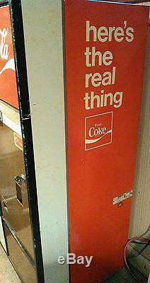 Coca Cola Soda Vintage Original Soda Bottle Vending Machine Vendo 56E 10 oz. BG