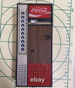 Coca Cola Trade Mark Ragd Vending Machine Type Radio Vintage Ornament Junk