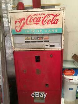 Coca Cola Vending Machine