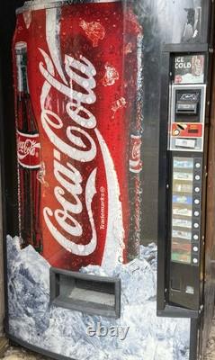 Coca-Cola Vending Machine
