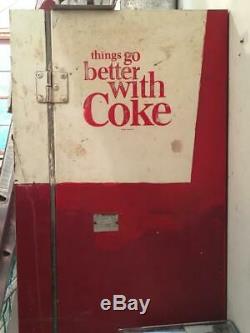 Coca Cola Vending Machine