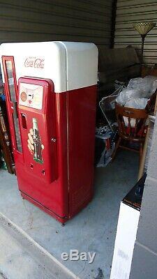 Coca Cola Vending Machine Cavalier 72 1959