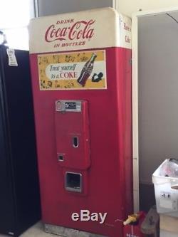 Coca Cola Vending Machine V144C from 1950's