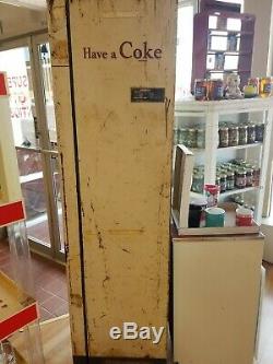 Coca Cola Vendo 144b 144 1950s Coke Machine