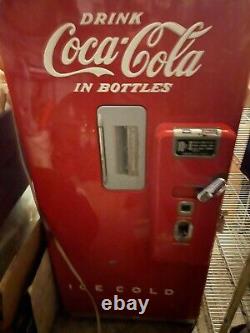 Coca Cola Vendo 39 Machine Works