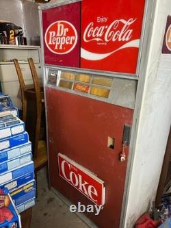 Coca-Cola Vendo model V 348 / 198-6 (WORKS) vintage unrestored