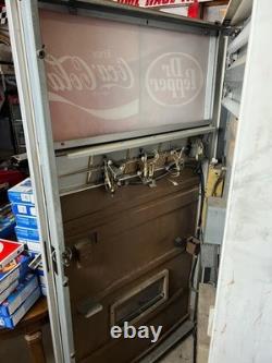 Coca-Cola Vendo model V 348 / 198-6 (WORKS) vintage unrestored