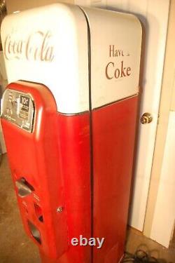 Coca Cola Vintage 1950 Vendo 44 Vending Machine 100% Original