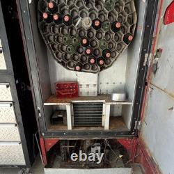 Coca-Cola Vintage Soda Vending Machine 10¢ Dime Only Red Lift Door