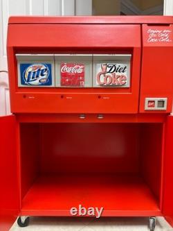 Coca-Cola Vintage Vending Machine 1984 DrinkBox RARE! NEVER SOLD! IMMACULATE