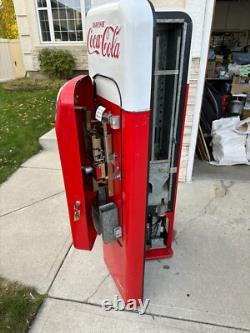Coca Cola Vintage Vending Machine VENDO 44