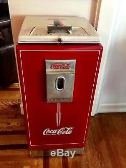 Coca Cola vintage refrigerator- restored beautifully Cavalier 2 case office cool