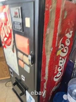 Coca-cola Vending Machine Vintage Collectible