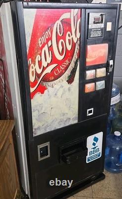 Coca-cola Vending Machine Vintage Collectible