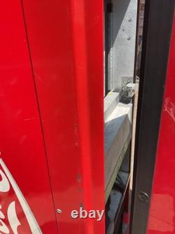 Coca cola vending machine