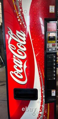 Coco-Cola Soda Vending Machine