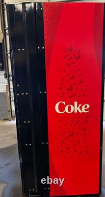 Coco-Cola Soda Vending Machine