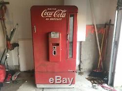 Coka Cola Machine Vintage Collectible Vendo Model H1100