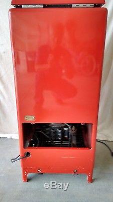 Coke Cavalier C-27 Soda Vending Machine CocaCola