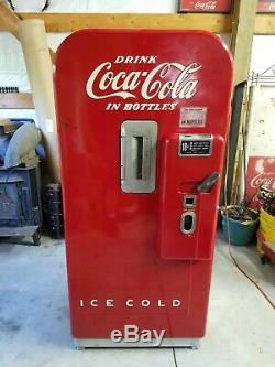 Coke Coca-Cola Machine Vendo 39 Fully Working Definite Survivor