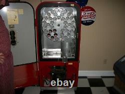 Coke Cola Vendo 39 Machine