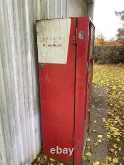 Coke Machine #5 (Model CS-96) Cavalier Needs full restoration (Have Video)