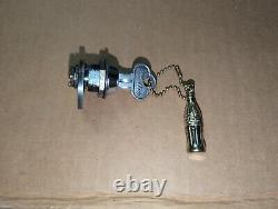 Coke Pepsi Vendo VMC 56 81 D 110 Soda machine Lock And Key PR 501