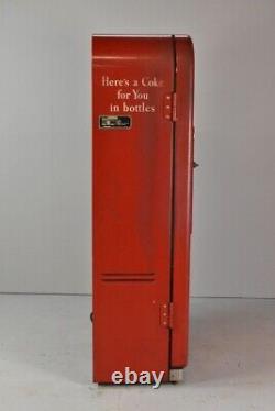 Coke machine vintage