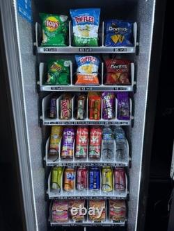 Combo vending machine, TNC made in china. Great condition. Black & gray