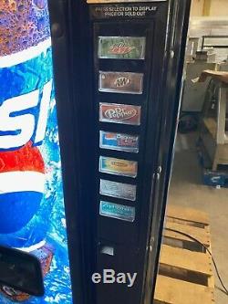 Dixie Narco 276E MC/S11-7 Drink Soda Bottle 7 Selection Vending Machine 115 Volt