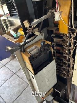 Dixie Narco 440 Drink Vending Machine 8 Selection