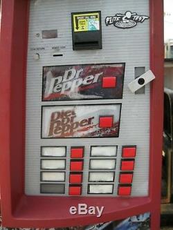 Dixie Narco 501-E Bottles & Cans Soda Vending Machine