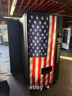 Dixie Narco 501E Soda Vending Machine Cans & Bottles USA FLAG MDB