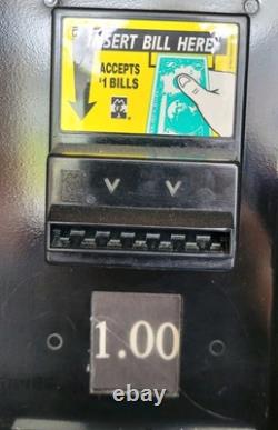 Dixie-Narco 501E Vending Machine, Soda/Drink. Used Untested Missing Lock