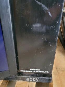 Dixie-Narco 501E Vending Machine, Soda/Drink. Used Untested Missing Lock