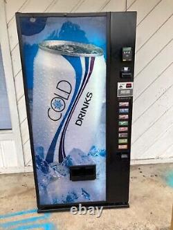 Dixie Narco 501T Soda Beverage Vending Machine Cans & Bottles