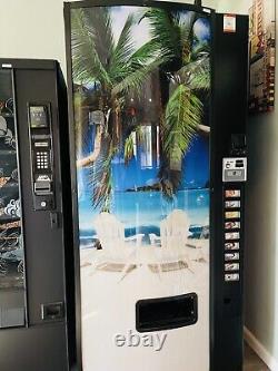 Dixie Narco 600E Soda Vending Machine